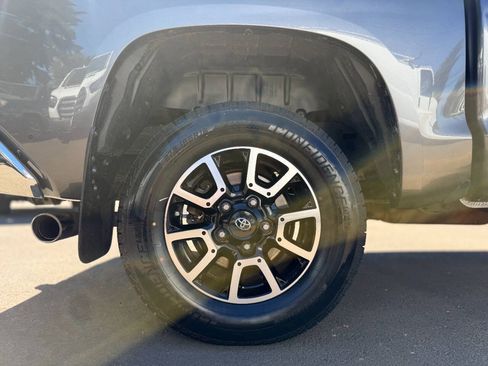 Used 2017 Toyota Tundra SR5 AWD/4WD image 15