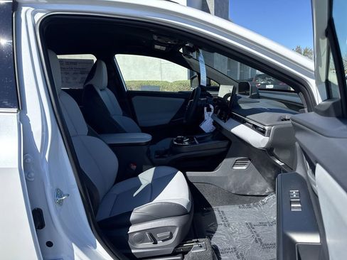 New 2026 Subaru Solterra Limited image 25