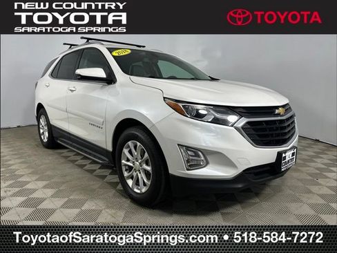 Used 2018 Chevrolet Equinox LT w/ Sun & Infotainment Package FWD image 1