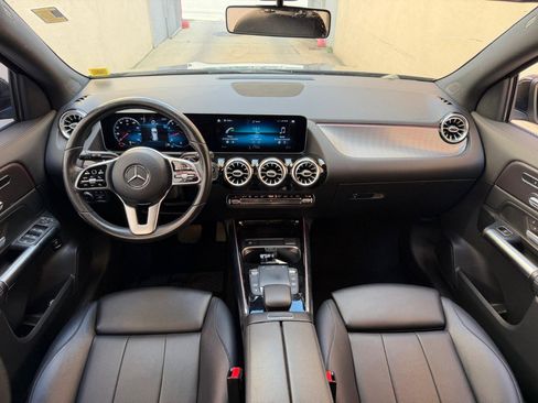 Used 2021 Mercedes-Benz GLA 250 4MATIC w/ Premium Package image 21