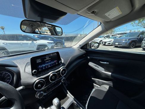 Used 2025 Nissan Sentra SV image 35