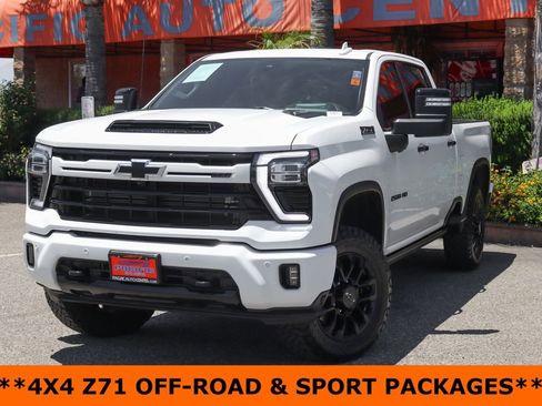 Used 2024 Chevrolet Silverado 2500 LTZ w/ LTZ Plus Package AWD/4WD image 4