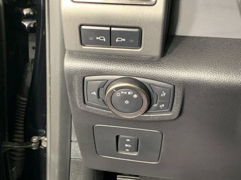 Used 2018 Ford F150 Raptor w/ Equipment Group 802A Luxury AWD/4WD image 16