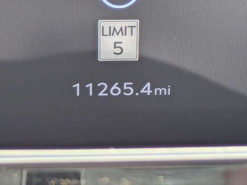 Used 2025 Lincoln Aviator 2WD image 31