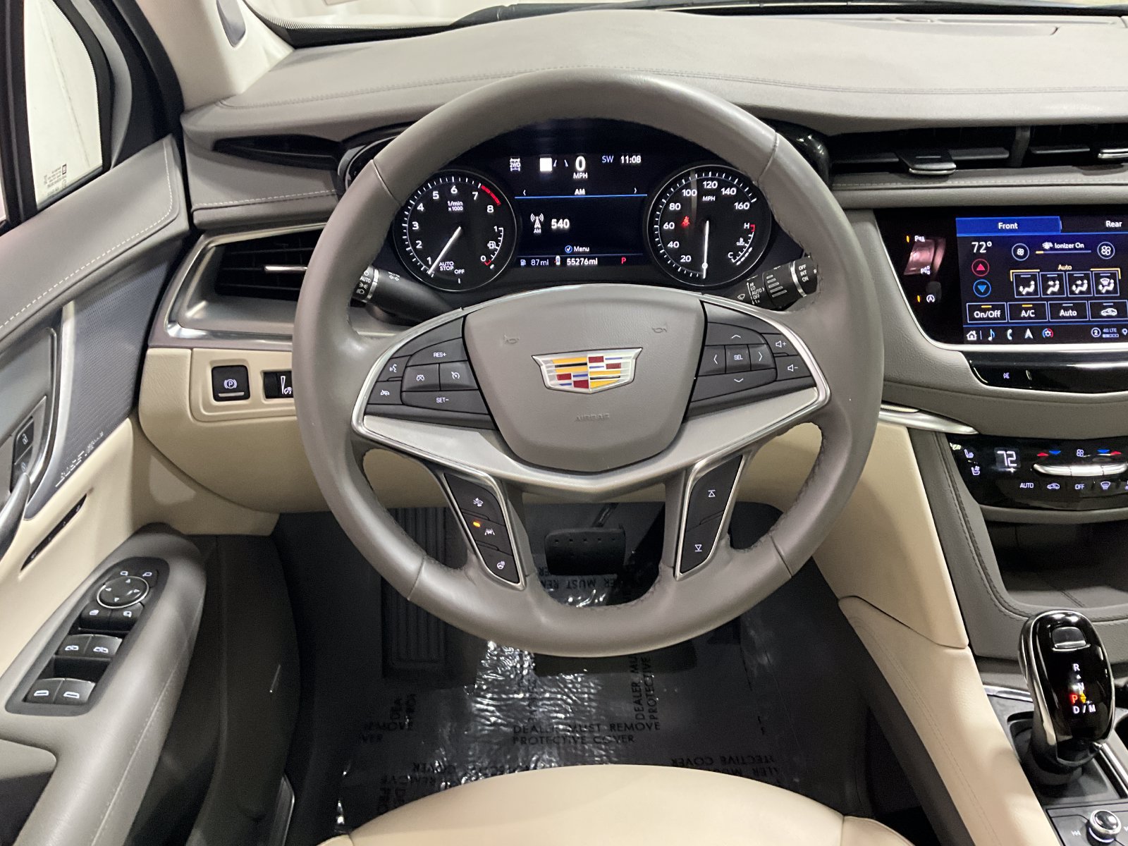 Used 2023 Cadillac XT5 Premium Luxury w/ Technology Package AWD/4WD image 8
