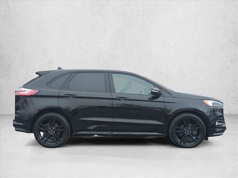 Used 2019 Ford Edge ST w/ Equipment Group 401A image 4