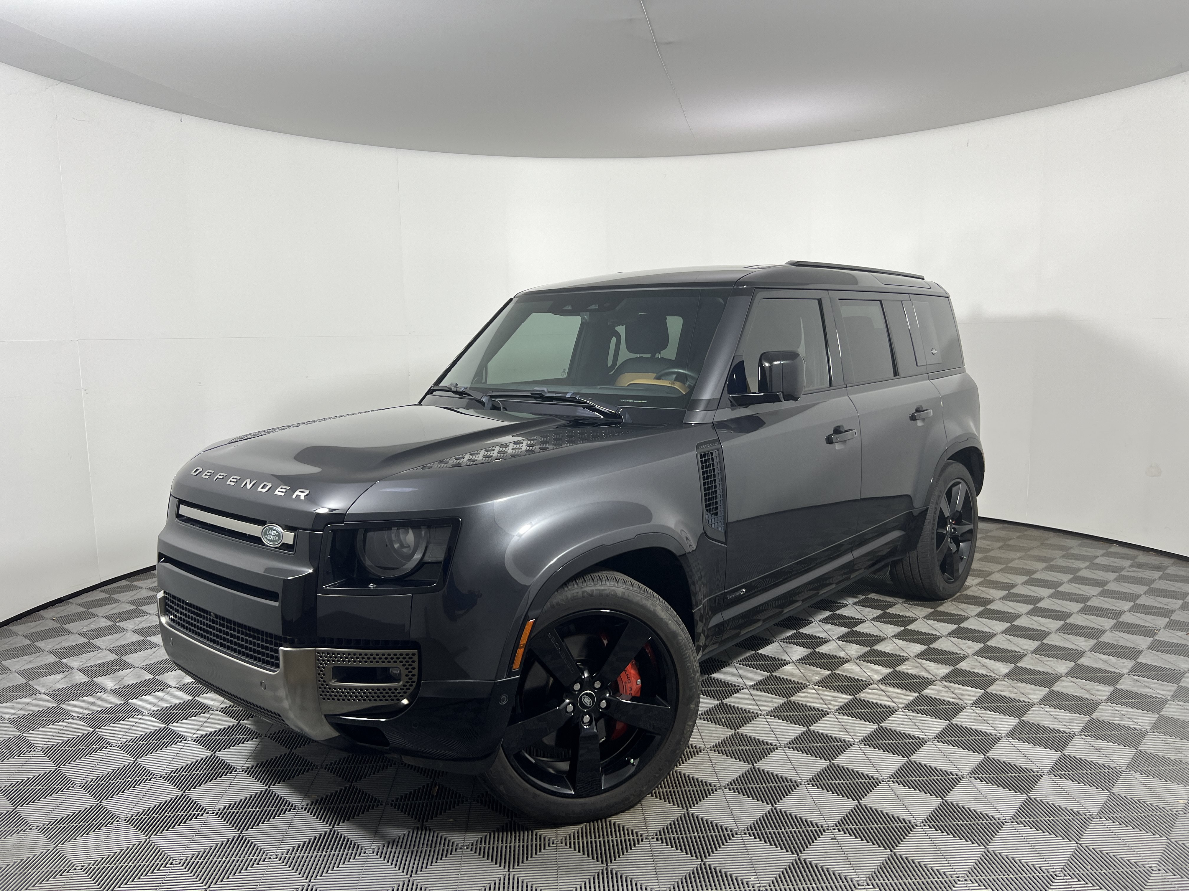 Used 2023 Land Rover Defender 110 X AWD/4WD image 1