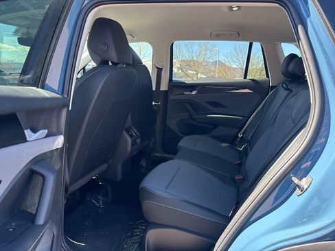 New 2026 Volkswagen Tiguan SE image 8