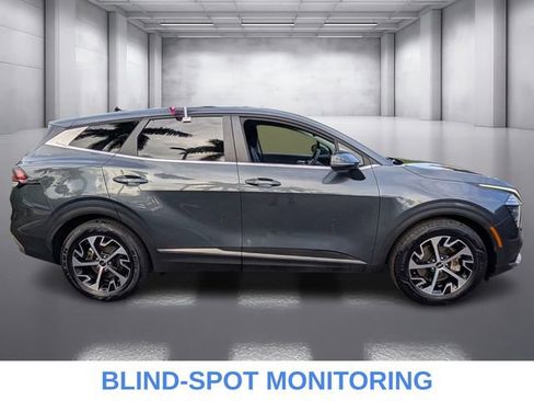 Used 2024 Kia Sportage EX image 5