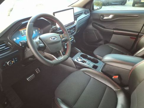 Certified 2023 Ford Escape ST-Line Select w/ Tech Pack #2 AWD/4WD image 10