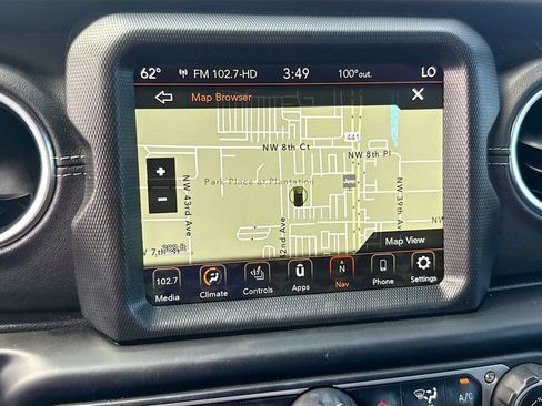 Used 2023 Jeep Wrangler Unlimited Sahara w/ Cold Weather Group AWD/4WD image 14