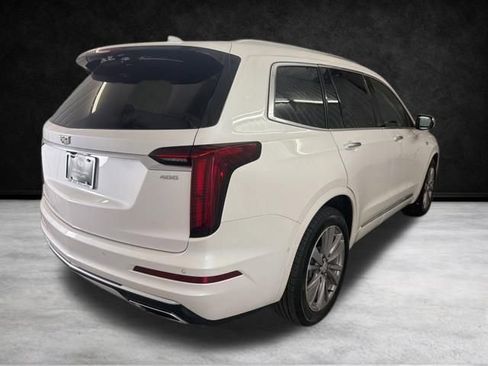 Used 2022 Cadillac XT6 Premium Luxury w/ Technology Package image 6
