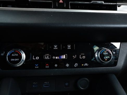 Used 2022 Mitsubishi Outlander SEL FWD image 17