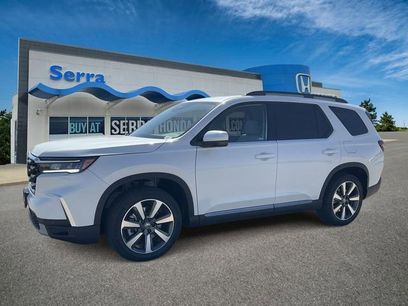 Used 2025 Honda Pilot Touring