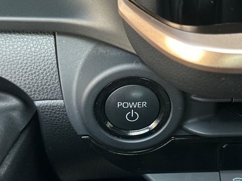 Used 2023 Toyota Crown XLE image 22