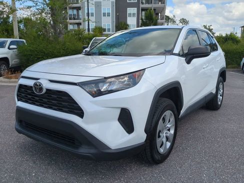 Certified 2022 Toyota RAV4 LE image 2