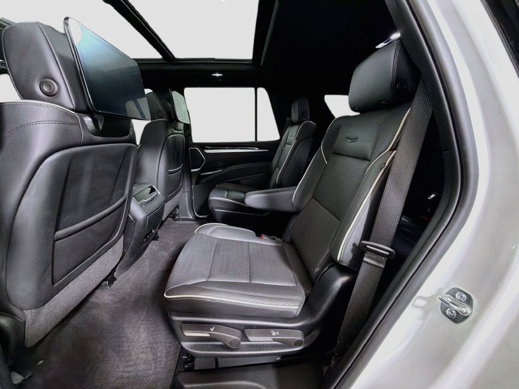 Used 2025 Cadillac Escalade Premium Luxury w/ Touring Package AWD/4WD image 27
