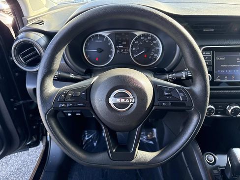 Certified 2024 Nissan Kicks S image 28