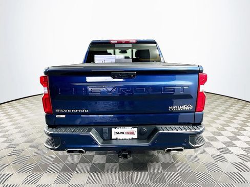 Used 2022 Chevrolet Silverado 1500 High Country w/ High Country Premium Package AWD/4WD image 8