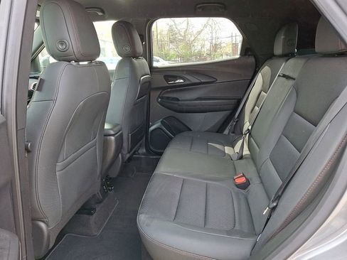 Used 2023 Chevrolet TrailBlazer RS w/ Convenience Package image 9