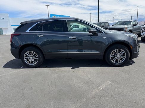 Used 2023 Cadillac XT5 Premium Luxury w/ Technology Package FWD image 2