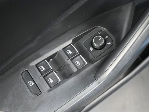 Used 2021 Volkswagen Jetta S image 13