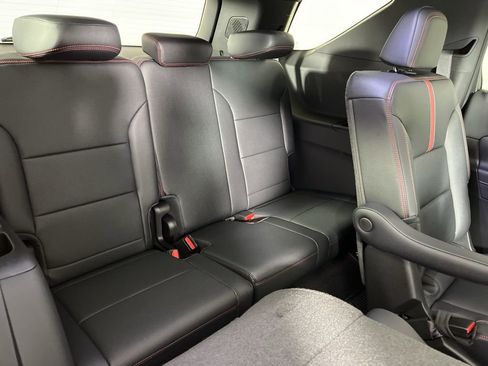 New 2026 Chevrolet Traverse RS w/ LPO, Floor Liner Package FWD image 11