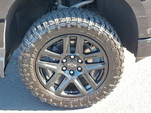 Used 2023 Chevrolet Silverado 1500 Custom Trail Boss image 9