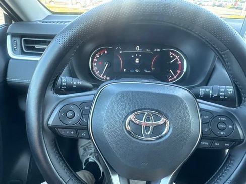 Used 2025 Toyota RAV4 XLE Premium FWD image 11