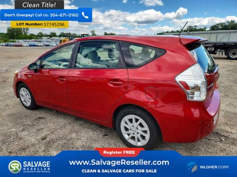 Used 2014 Toyota Prius V Three FWD image 3