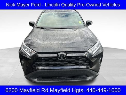 Used 2021 Toyota RAV4 XLE w/ Convenience Package image 2