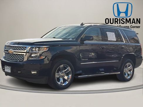Used 2019 Chevrolet Tahoe LT w/ LT Signature Package image 2