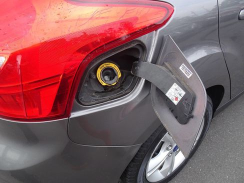 Used 2014 Ford Focus SE image 26