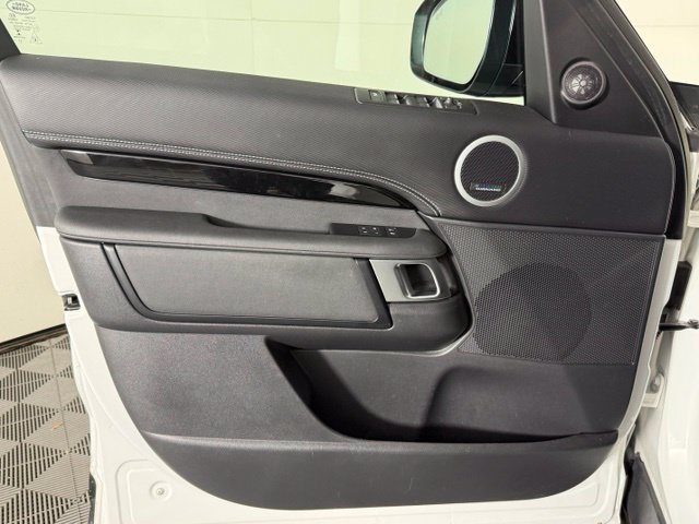 Used 2023 Land Rover Discovery S R-Dynamic AWD/4WD image 20