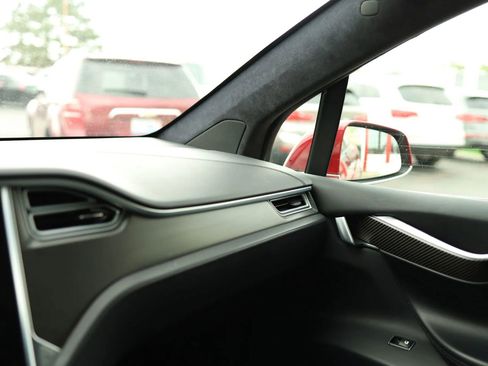 Used 2018 Tesla Model X 100D AWD/4WD image 19