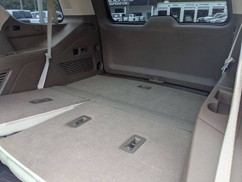 Used 2022 GMC Yukon Denali RWD image 27