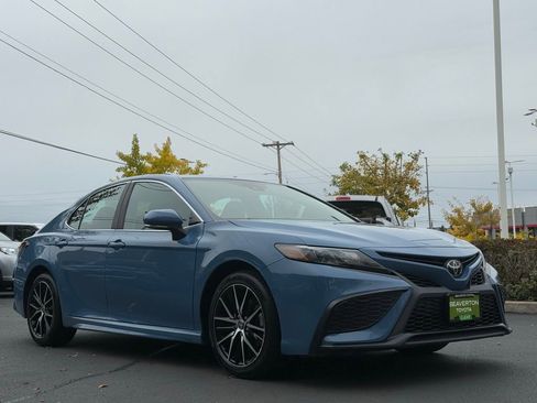 Used 2024 Toyota Camry SE w/ Cold Weather Package image 7