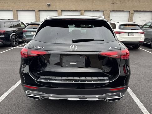 Used 2026 Mercedes-Benz GLC 300 4MATIC image 5