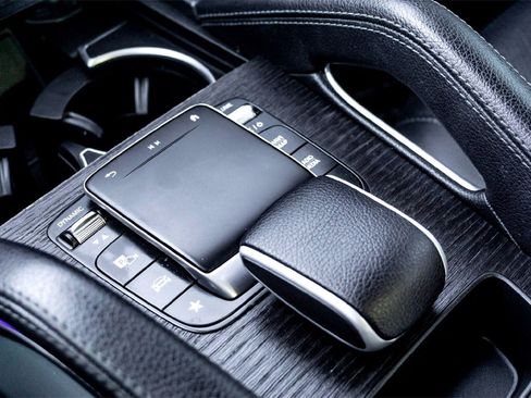 Used 2022 Mercedes-Benz GLE 350 image 25