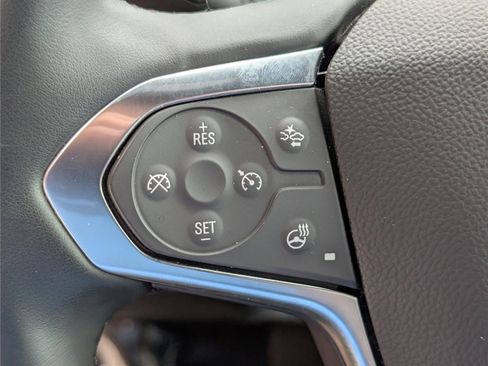 Used 2023 Chevrolet Traverse LT AWD/4WD image 25