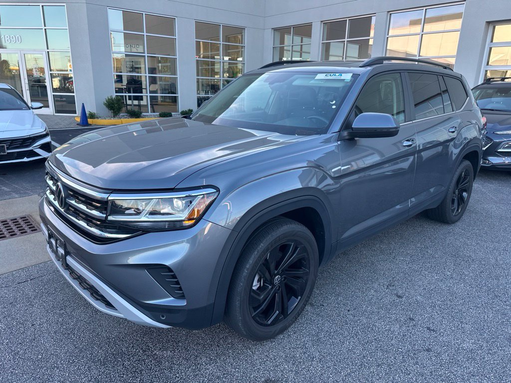 Used 2022 Volkswagen Atlas SE AWD/4WD image 3