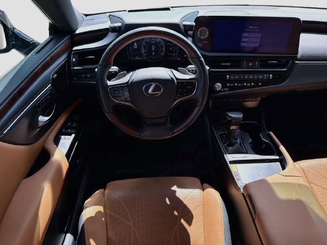 Used 2024 Lexus ES 350 Ultra Luxury w/ Accessory Package (Z2) FWD image 17