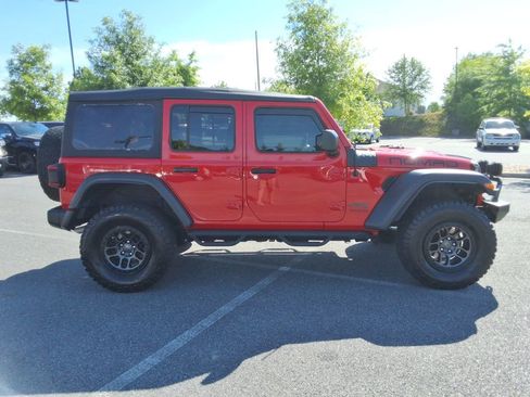 Used 2022 Jeep Wrangler Unlimited Rubicon w/ Xtreme Recon 35" Tire Package AWD/4WD image 4