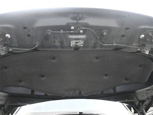 Used 2020 Land Rover Range Rover Velar S image 21