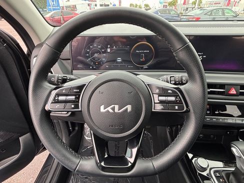 Used 2026 Kia Seltos SX w/ SX Sunroof Package AWD/4WD image 23