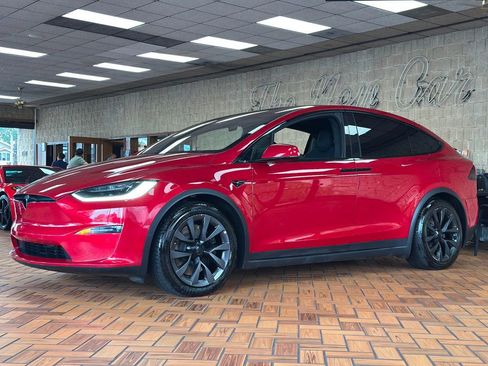 Used 2022 Tesla Model X Plaid image 7