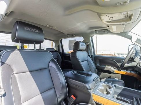 Used 2017 Chevrolet Silverado 2500 High Country w/ Duramax Plus Package AWD/4WD image 17