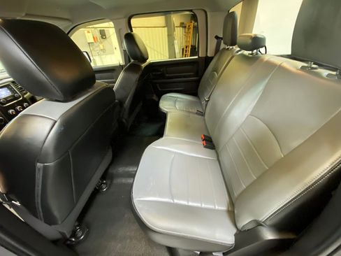 Used 2024 RAM 1500 Tradesman w/ Chrome Appearance Group AWD/4WD image 24
