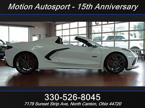 Used 2023 Chevrolet Corvette Stingray Premium Conv w/ Z51 Performance Package RWD image 13