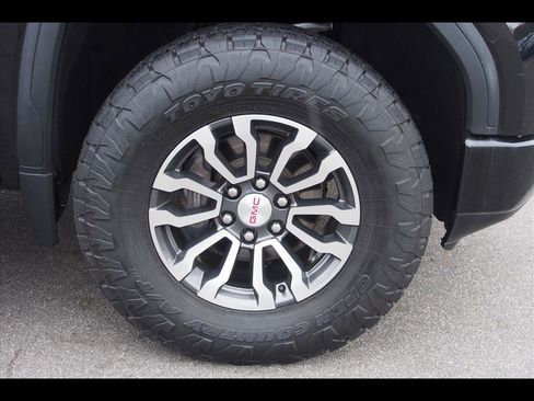 Used 2019 GMC Sierra 1500 AT4 w/ AT4 Premium Package image 11